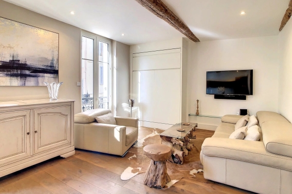 Luxury Apartment for rental in Cannes, 2 000 €, Photo 1