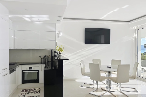 Appartement de luxe à louer à Cannes, 2 800 €, Photo 2