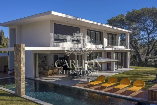 Maison de luxe à louer à Mougins, 16 000 €, Photo 1