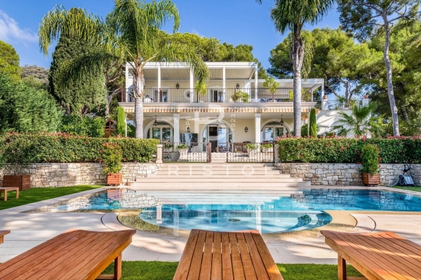 Maison de luxe à vendre à Saint-Jean-Cap-Ferrat, 7 000 000 €, Photo 1