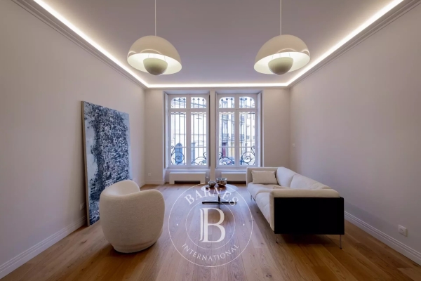 Luxury Apartment for sale in Bordeaux, 895 000 €, Photo 1