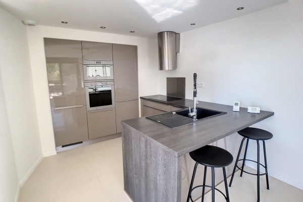 Maison de luxe à vendre à Bandol, 930 000 €, Photo 3