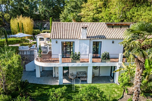 Maison de luxe à louer à Cannes, 7 500 €, Photo 1