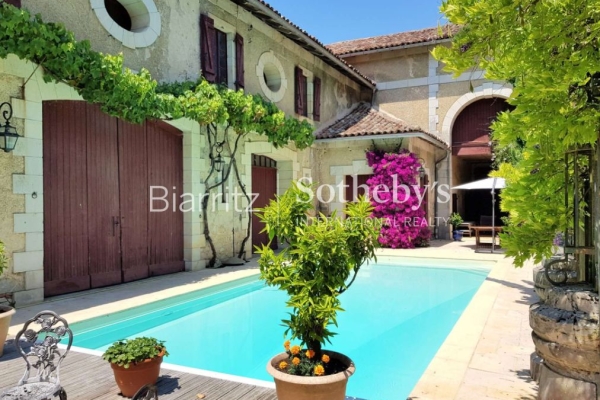 Luxury House for sale in Habas, 1 750 000 €, Photo 3