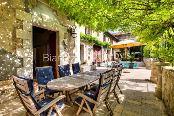 Luxury House for sale in Habas, 1 750 000 €, Photo 4