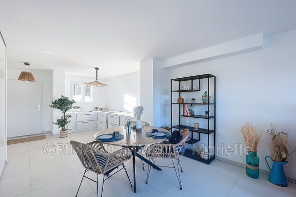 Luxury House for sale in La Garde-Freinet, 449 000 €, Photo 3