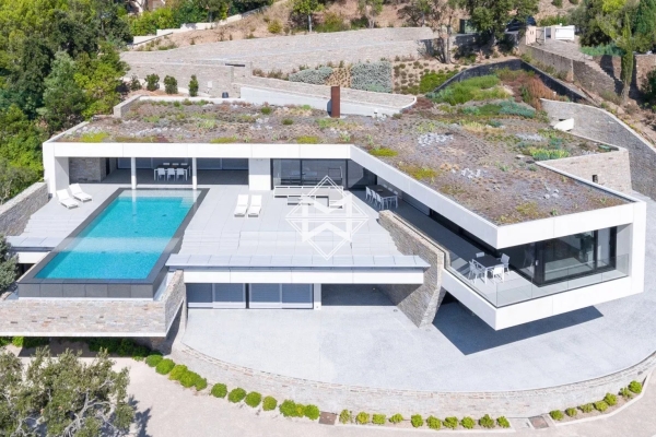 Maison de luxe à louer à Grimaud, 27 000 €, Photo 1