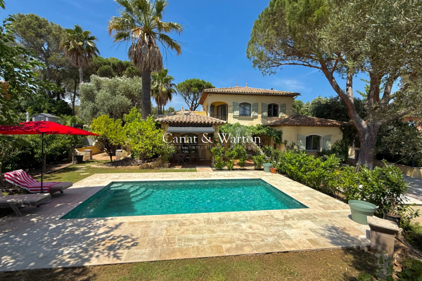Maison de luxe à vendre à Saint-Raphaël, 1 222 000 €, Photo 1