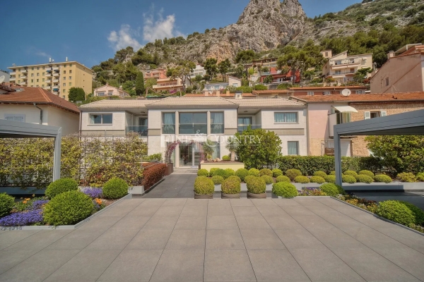 Maison de luxe à vendre à Roquebrune-Cap-Martin, 4 500 000 €, Photo 2