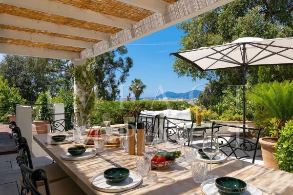 Maison de luxe à louer à Cannes, 6 500 €, Photo 1