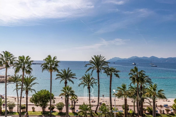 Appartement de luxe à louer à Cannes, 6 700 €, Photo 1