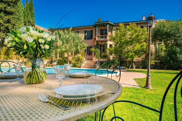 Maison de luxe à louer à Cannes, 15 000 €, Photo 1