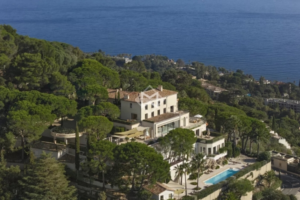 Maison de luxe à vendre à Cannes, 105 000 000 €, Photo 2