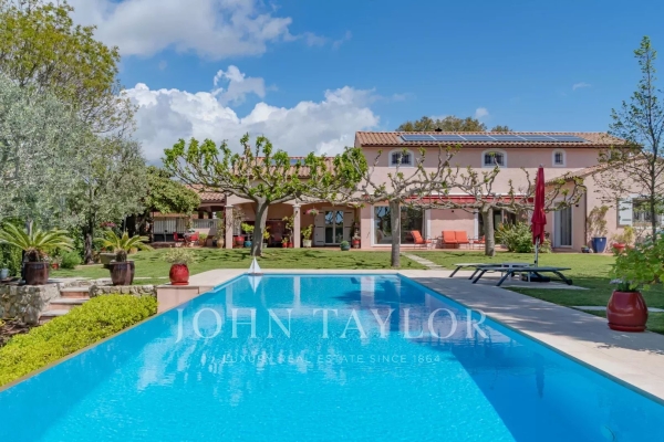 Maison de luxe à vendre à Valbonne, 1 725 000 €, Photo 1