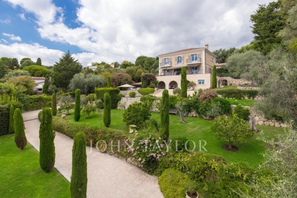Luxury House for rental in Cannes, 0 €, Photo 1