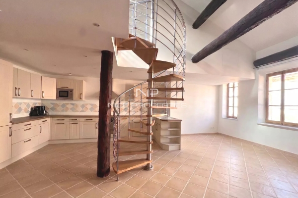 Appartement de luxe à vendre à Villefranche-sur-Mer, 695 000 €, Photo 1