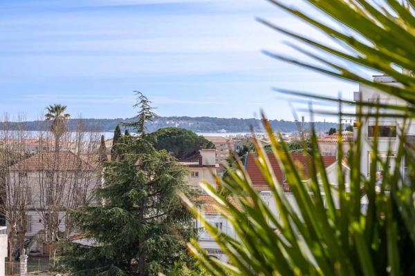 Luxury Apartment for sale in Cannes, 950 000 €, Photo 3