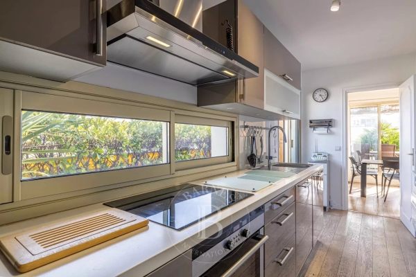 Luxury Apartment for sale in Cannes, 950 000 €, Photo 5