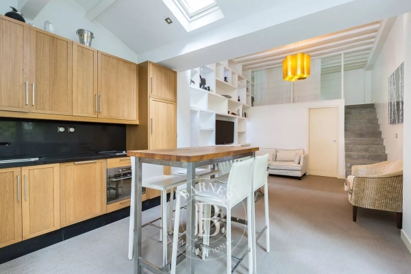 Maison de luxe à louer à Paris 15Ème, 2 350 €, Photo 4