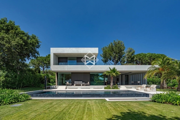 Maison de luxe à louer à La Croix-Valmer, 12 000 €, Photo 1