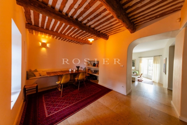 Luxury House for sale in Gordes, 1 850 000 €, Photo 2