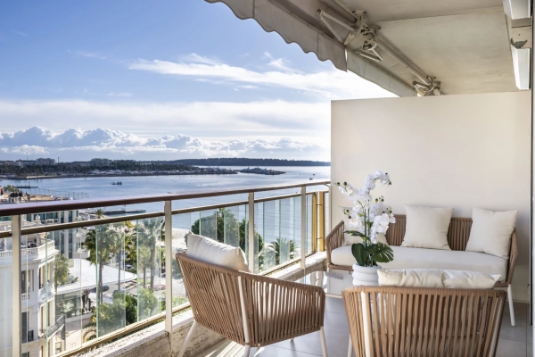 Luxury Apartment for sale in Cannes, 2 350 000 €, Photo 1
