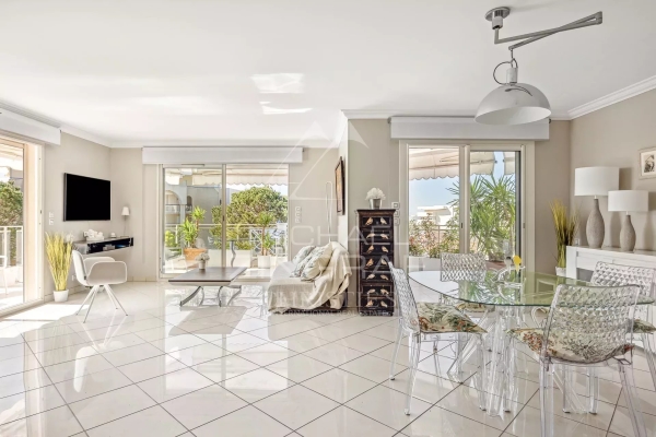 Appartement de luxe à vendre à Cannes, 1 680 000 €, Photo 2