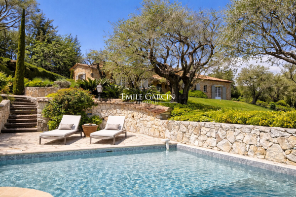 Maison de luxe à vendre à Mougins, 2 400 000 €, Photo 1