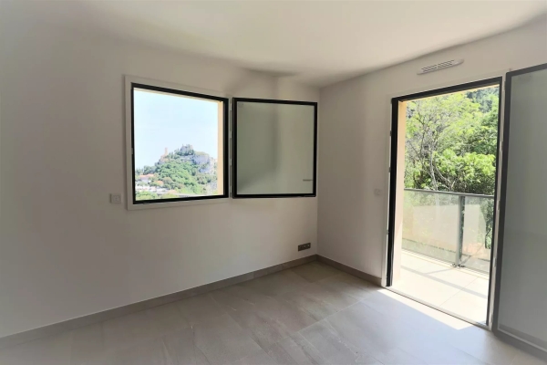 Luxury Apartment for rental in Èze, 2 513 €, Photo 5