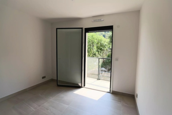 Luxury Apartment for rental in Èze, 2 513 €, Photo 7