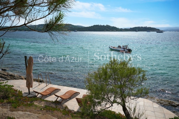 Maison de luxe à vendre à Saint-Tropez, 27 000 000 €, Photo 1