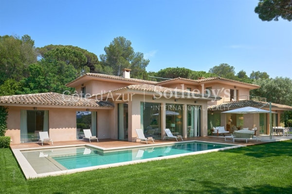 Maison de luxe à vendre à Saint-Tropez, 27 000 000 €, Photo 3