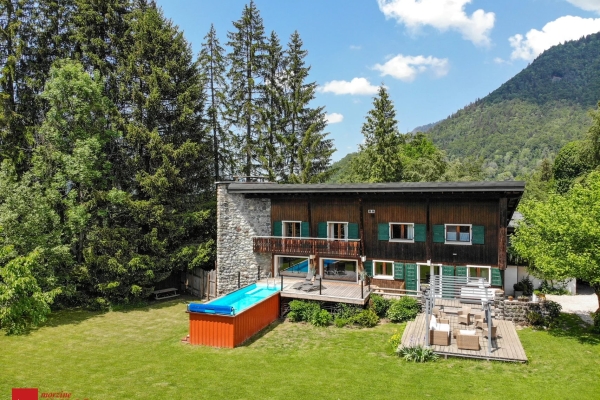 Luxury House for sale in Morzine, 1 800 000 €, Photo 1