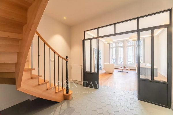 Luxury Apartment for sale in Bordeaux, 895 000 €, Photo 3