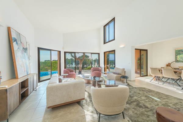 Luxury House for sale in Saint-Raphaël, 1 190 000 €, Photo 2