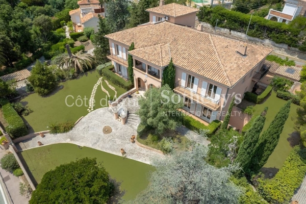 Maison de luxe à vendre à Les Issambres, 2 600 000 €, Photo 1