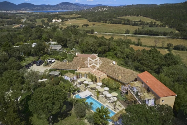Maison de luxe à louer à Ramatuelle, 25 000 €, Photo 1