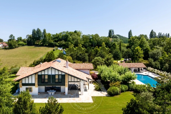 Luxury House for sale in Arcangues, 2 950 000 €, Photo 2