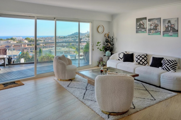 Luxury Apartment for sale in Le Cannet, 860 000 €, Photo 3