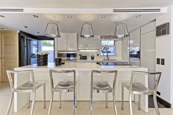 Luxury House for sale in Villeneuve-Loubet, 1 990 000 €, Photo 7