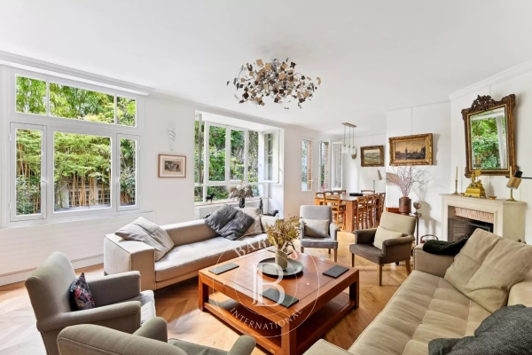 Maison de luxe à louer à Paris 15ème, 7 202 €, Photo 1