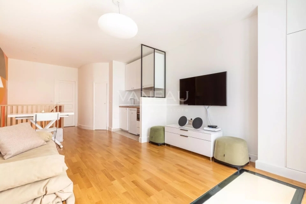 Luxury Apartment for sale in Paris 16Ème, 950 000 €, Photo 3