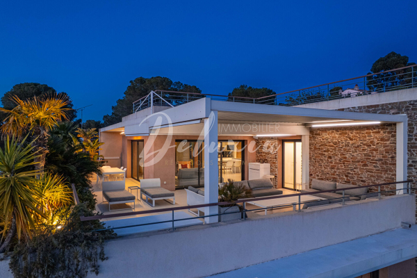 Luxury Apartment for sale in Saint-Raphaël, 1 650 000 €, Photo 1