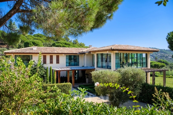Luxury House for sale in La Croix-Valmer, 29 950 000 €, Photo 3