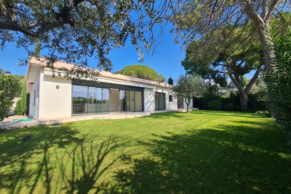 Maison de luxe à vendre à Mougins, 1 690 000 €, Photo 1