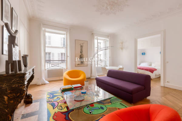 Apartment luxury and prestige for sale Paris 8 me 4 main rooms