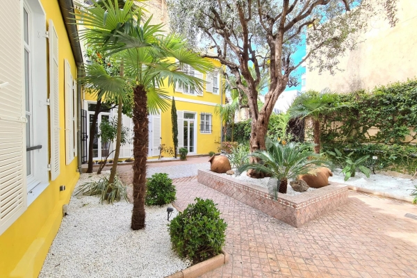 Maison de luxe à vendre à Cannes, 1 950 000 €, Photo 2