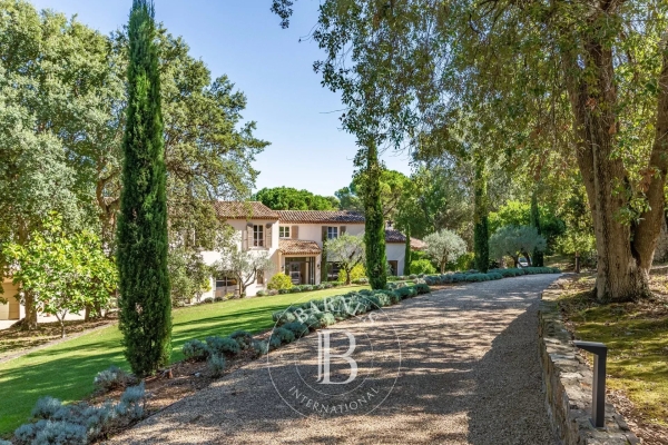 Maison de luxe à vendre à Valbonne, 5 200 000 €, Photo 1