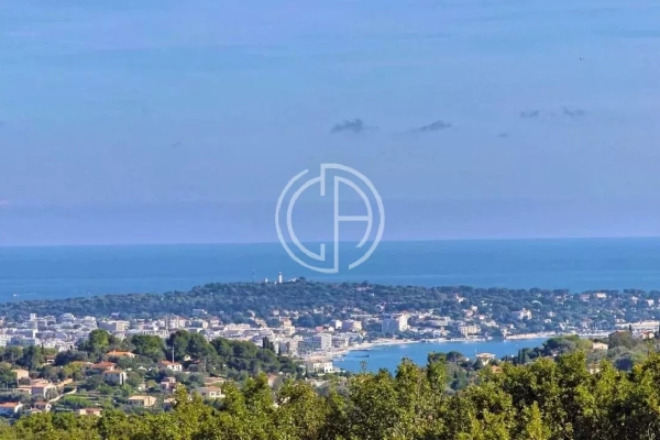 Maison de luxe à vendre à Cannes, 1 590 000 €, Photo 1