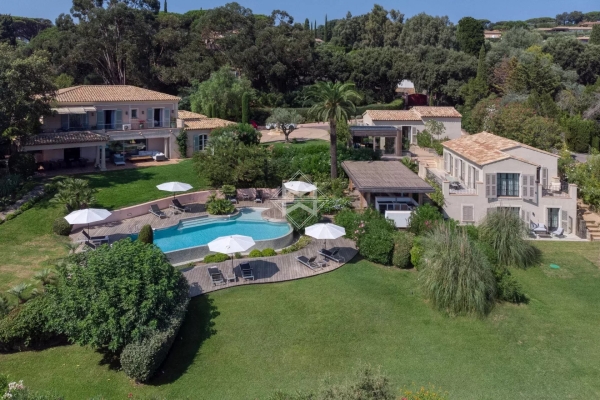 Maison de luxe à louer à Saint-Tropez, 75 000 €, Photo 1